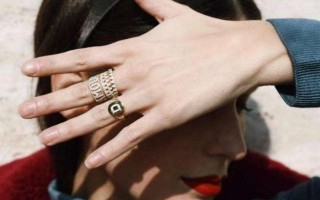 戒指叠戴的方法有哪些？如何佩戴戒指美观、好看？