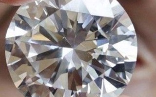 人造钻石和天然钻石的区别有哪些图片人造钻石和天然钻石的区别有哪些