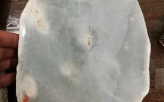 如何根据翡翠原石“雾”的特征来判翡翠种质好坏？