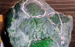 缅甸当地翡翠原石价格缅甸翡翠原石价格多少一斤