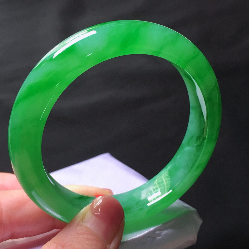 精品赏析： 冰种飘阳绿手镯（56.3mm）翡翠-第8张图片-翡翠网
