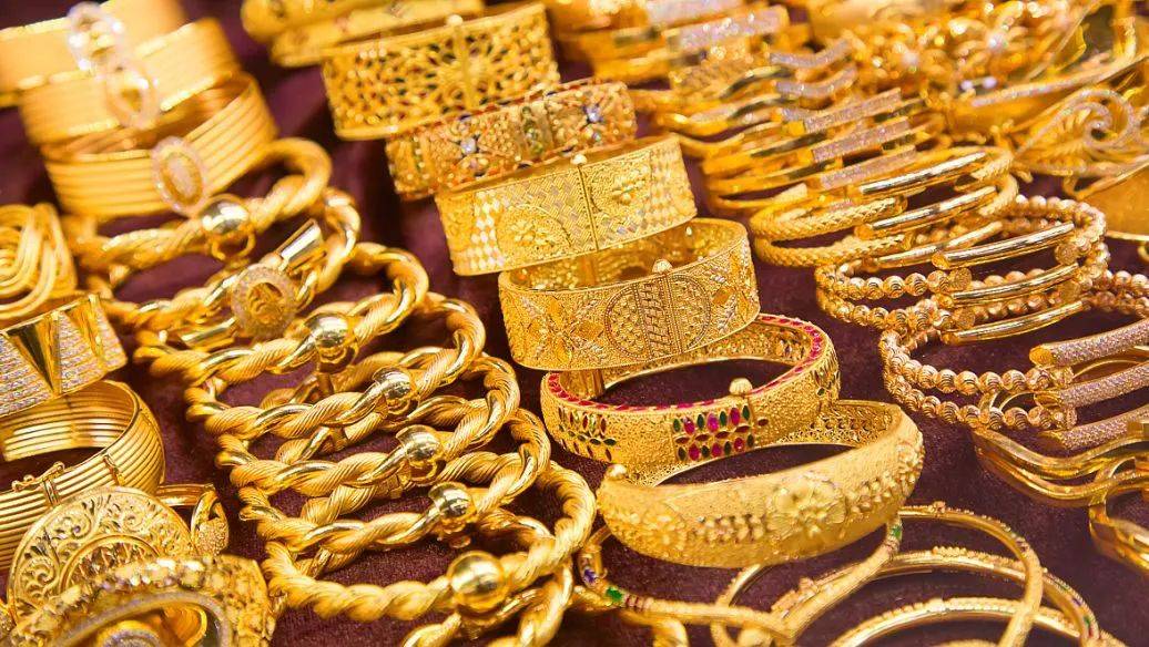 一口价的黄金回收多少钱一克最新一口价的黄金回收多少钱一克-第1张图片-翡翠网