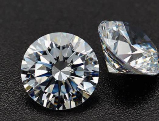银925合成碳硅石戒指多少钱合成碳硅石钻石一克拉多少钱-第1张图片-翡翠网