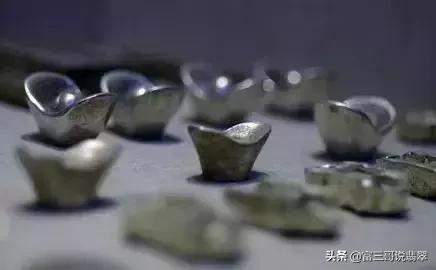 翡翠原石青蛙皮表现怎么样翡翠原石高清图怎么样-第3张图片-翡翠网