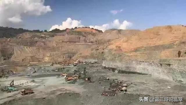 翡翠原石摆件图片大全集翡翠原石视频大全集-第1张图片-翡翠网