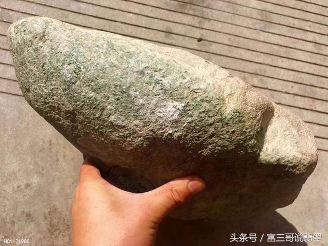 翡翠精品原石,缅甸为什么那么多翡翠原石-第3张图片-翡翠网