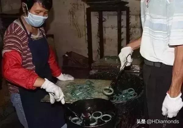 3000左右的a货翡翠手镯的简单介绍-第6张图片-翡翠网