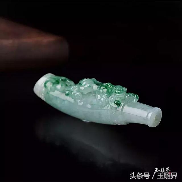 翡翠烟嘴值多少钱翡翠烟嘴价格-第12张图片-翡翠网