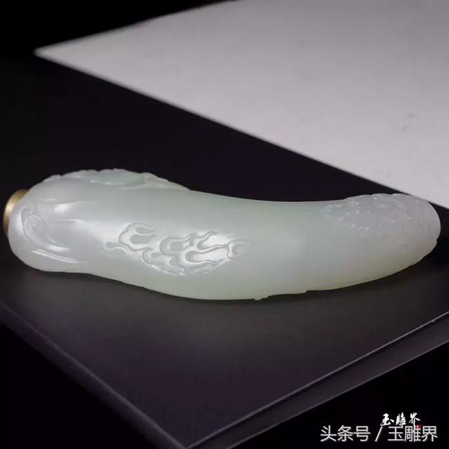 翡翠烟嘴值多少钱翡翠烟嘴价格-第18张图片-翡翠网