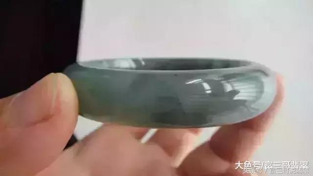 翡翠抛光后有小麻坑,翡翠手镯有小坑-第7张图片-翡翠网