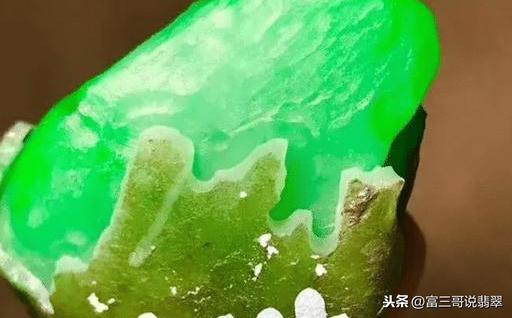 油绿翡翠价格,冰油绿翡翠好不好-第11张图片-翡翠网