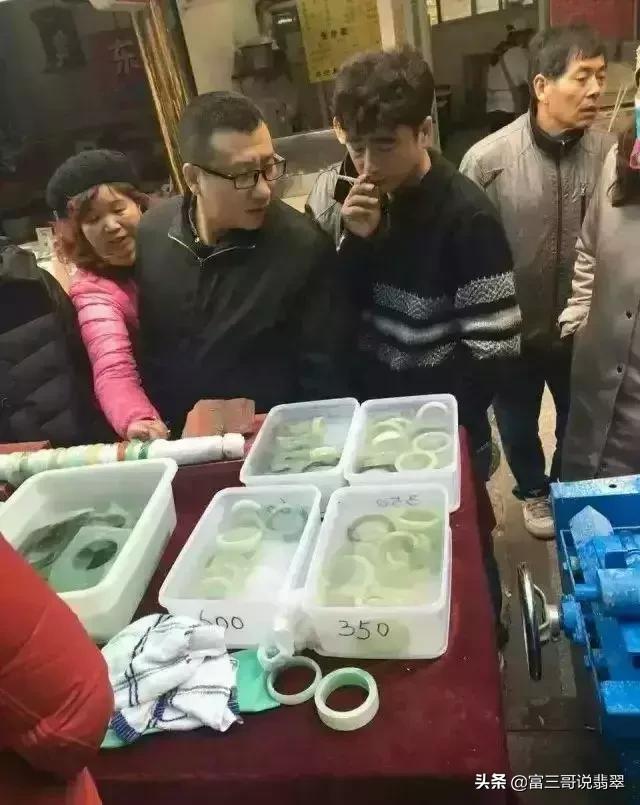 丽江翡翠购物店骗局,翡翠手镯骗局-第13张图片-翡翠网