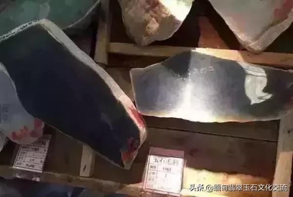 灌南乌鸡种翡翠原石翡翠原石乌鸡种切面-第12张图片-翡翠网