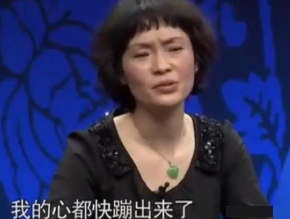 送玉手镯代表什么意思送女孩翡翠手镯-第5张图片-翡翠网