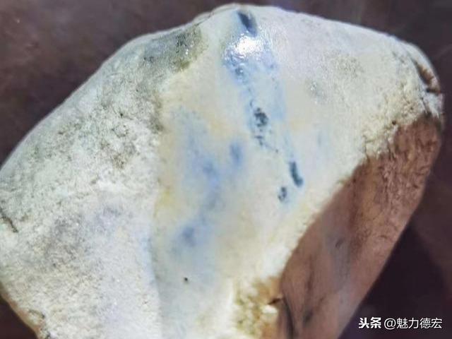 翡翠原石手镯什么样的好的简单介绍-第3张图片-翡翠网