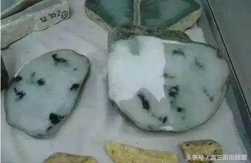 翡翠腊肉皮壳翡翠原石皮壳刷洗-第5张图片-翡翠网