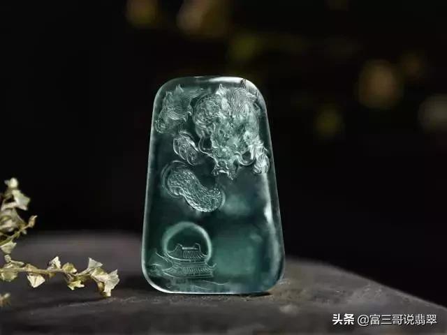 翡翠手工雕刻价格多少怎么知道自己的翡翠值多少钱-第8张图片-翡翠网