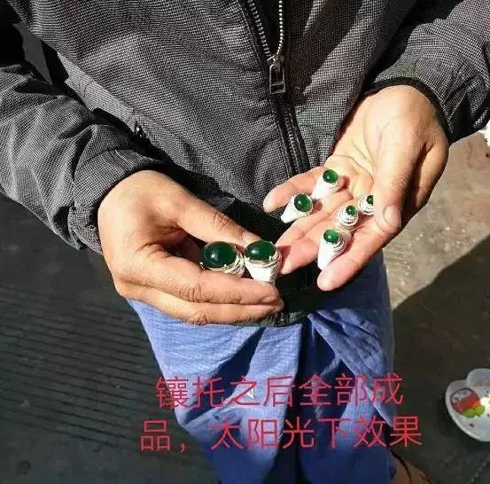 切翡翠原石的视频墨绿翡翠原石视频-第7张图片-翡翠网