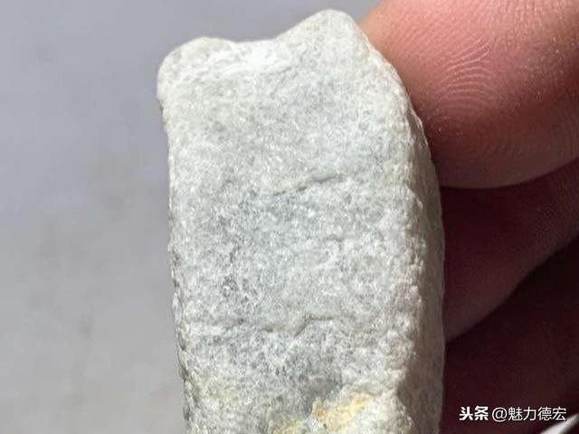 莫西沙5层矿翡翠原石,翡翠莫西沙原石讲解-第2张图片-翡翠网