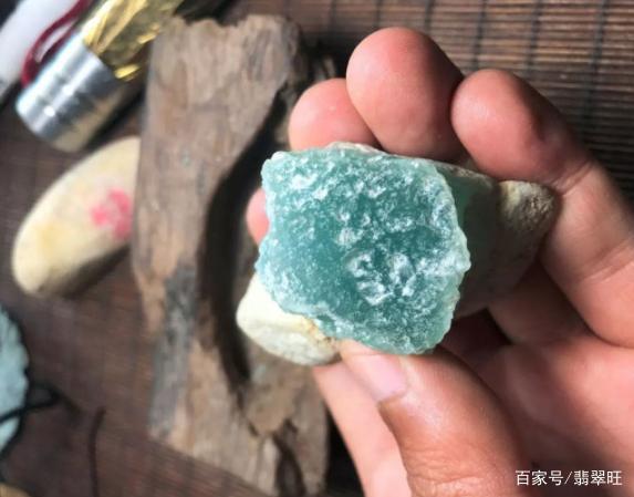 小的翡翠原石怎么加工小的翡翠原石-第2张图片-翡翠网