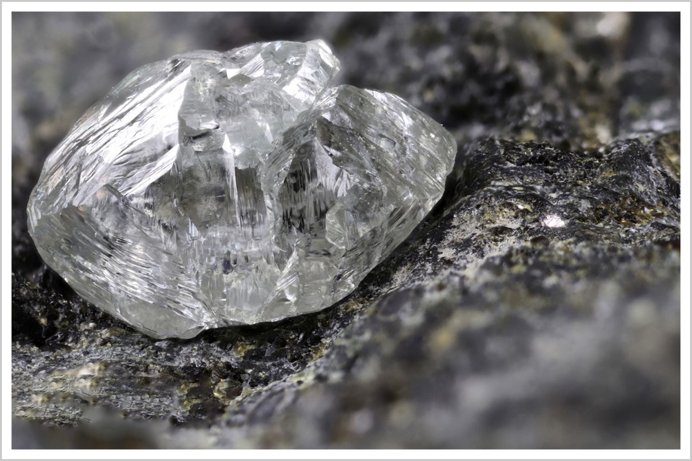 力量钻石有限公司,力量钻石点评-第1张图片-翡翠网