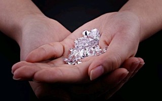 钻石恒久远一颗永流传 广告是谁打的,钻石恒久远一颗永流传