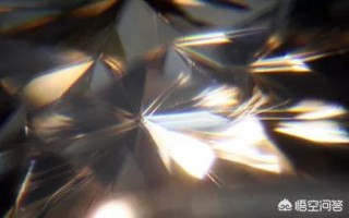 如何鉴别钻石真假？