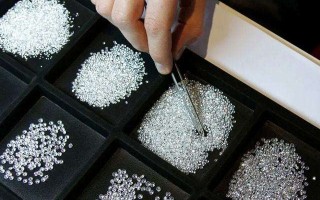 人工培养钻石复杂吗人工培养的钻石