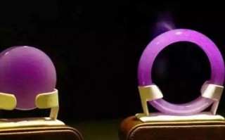 两颗罕见极品紫罗兰翡翠大PK，富贵袭人，你觉得哪个好？