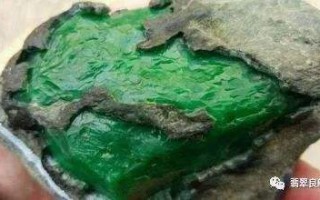 翡翠原石的切割方法绿色翡翠原石切法