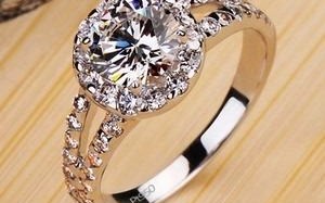 女人钻石戒指几克够了,女人钻石