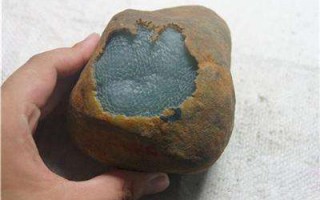 怎样分辨翡翠原石,如何鉴定翡翠原石的段位
