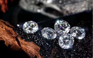 莫桑钻和合成钻石的区别图片,莫桑钻和合成钻石的区别
