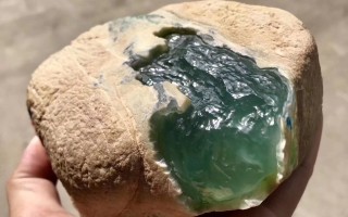 翡翠原石造假的几种手段是什么翡翠原石造假的几种手段?