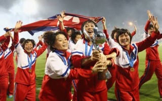 包含中国无缘U17女足世界杯八强的词条