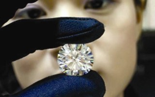 如何辨别钻石戒指真假最简单的方法辨别钻石戒指真假