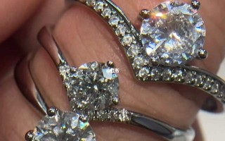 真钻石跟莫桑钻石的区别真钻和莫桑钻戴一起怎么样