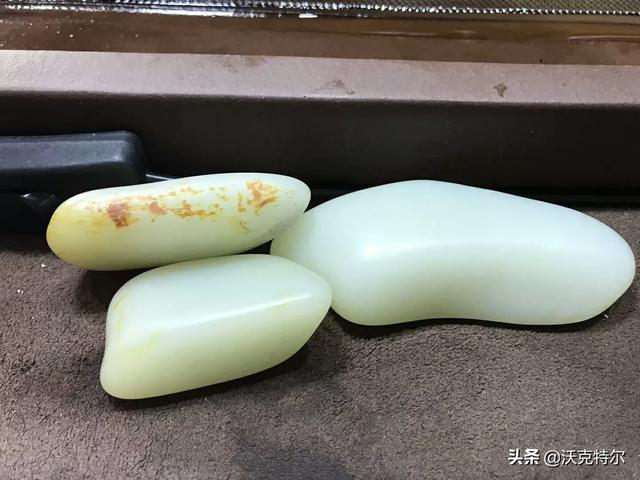 如何辨别和田籽料的真假？-第6张图片-翡翠网