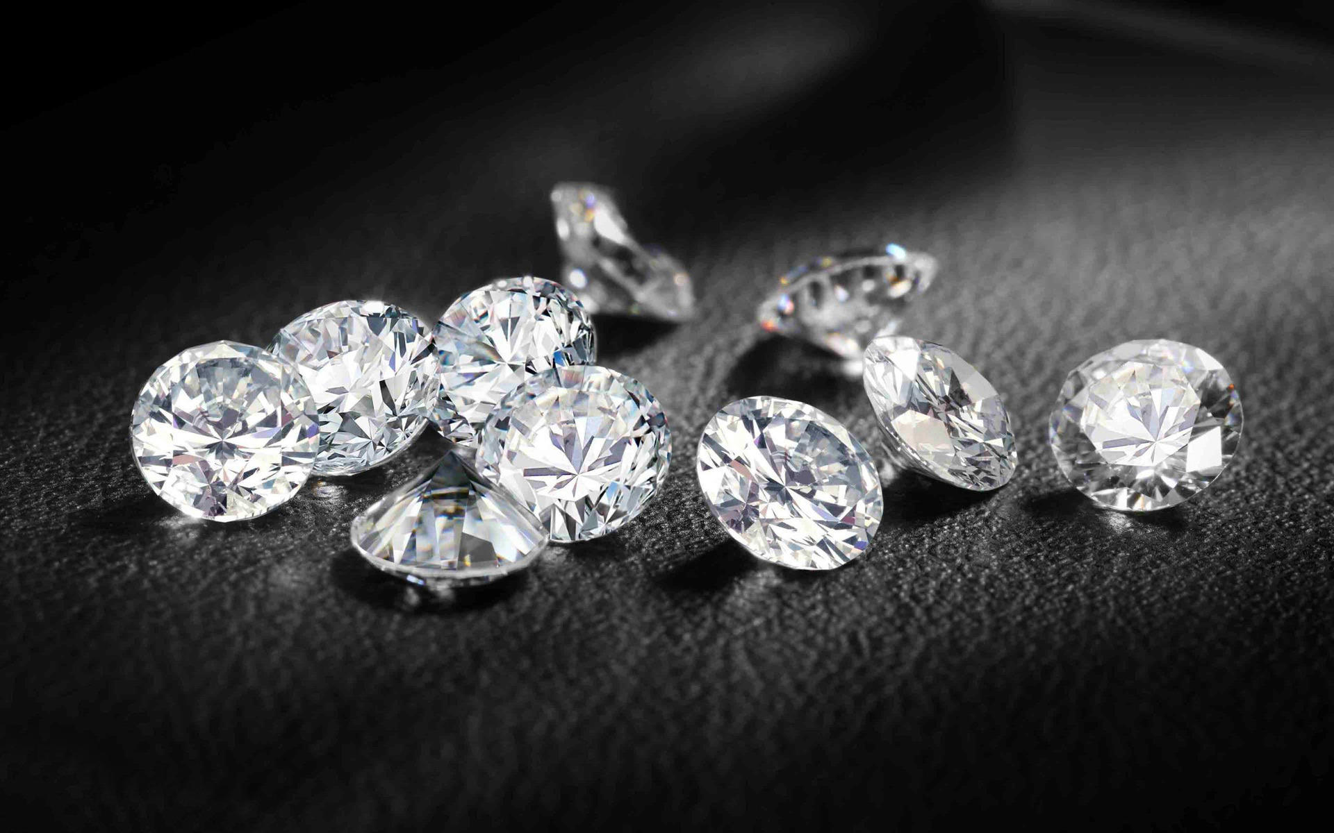 钻石可以保持多久不褪色,钻石可以保持多久-第1张图片-翡翠网