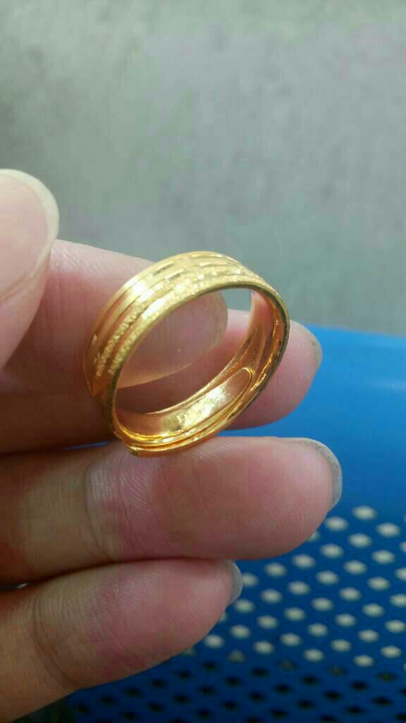 女士黄金戒指一般多少克合适,女士黄金戒指一般多少克合适买-第2张图片-翡翠网