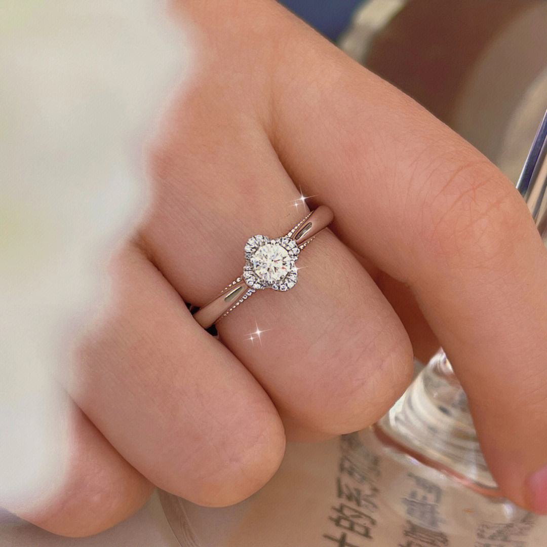 求婚戒指买什么牌子的好,求婚戒指买什么价位的合适-第2张图片-翡翠网