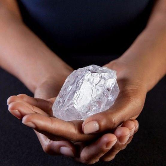 钻石卖掉值钱吗钻石卖掉是不是不值钱-第1张图片-翡翠网