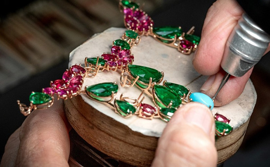 华贵不失浪漫 Chopard 推出 Julia Roberts 合作系列高级珠宝套装