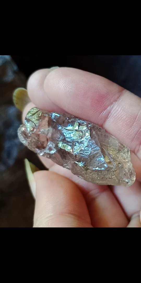 钻石原石独有的特征,真正的钻石原石是什么样子的-第2张图片-翡翠网