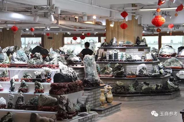 日照玉器翡翠原石批发市场翡翠原石交易市场在哪-第44张图片-翡翠网