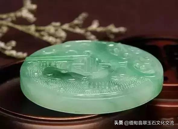 怪桩盆景欣赏,怪桩翡翠价格-第3张图片-翡翠网