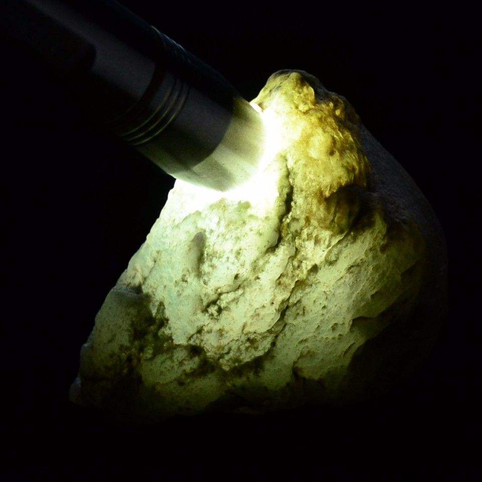 翡翠原石的切割翡翠原石的切割工具-第2张图片-翡翠网