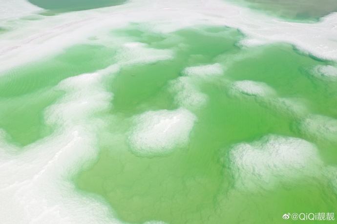 湖水绿翡翠原石,翡翠湖原石-第1张图片-翡翠网