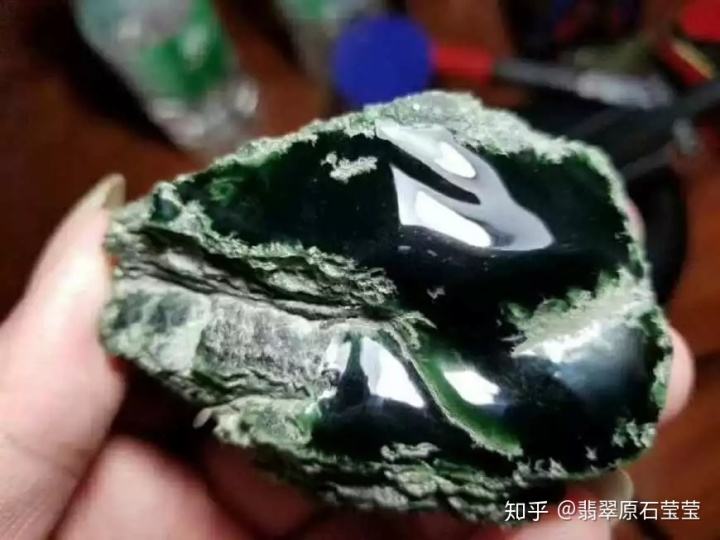 贵州有没有出翡翠原石的地方呀,贵州有没有出翡翠原石的地方-第1张图片-翡翠网