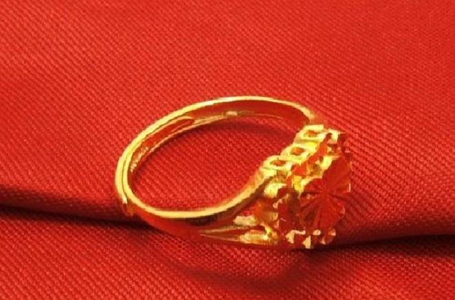 女士黄金戒指款式图片,女士黄金戒指款式图片和价格-第1张图片-翡翠网